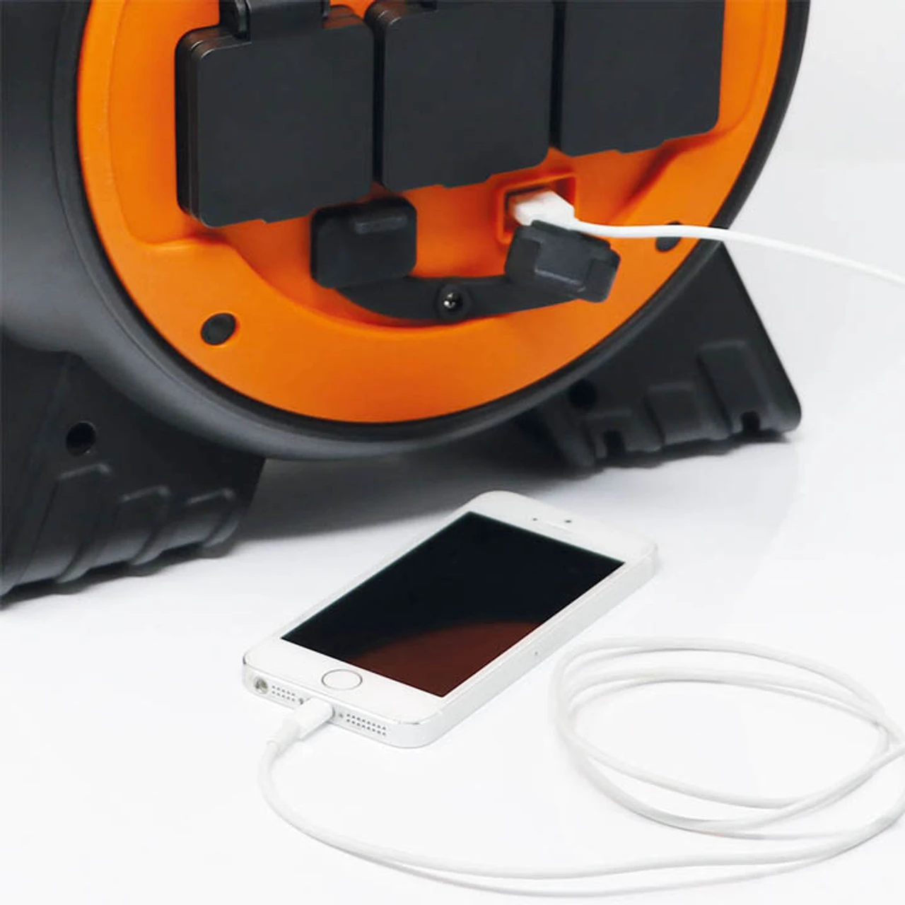 15m Roller Mains Unit Camping Hook Up With LED Light 5 15m Roller Mains Unit Camping Hook Up With LED Light - Image 3