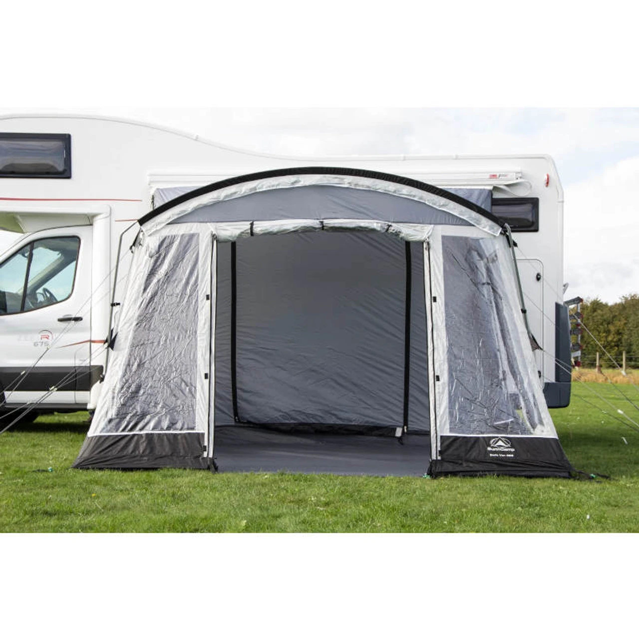SunnCamp Swift Van 325 Motorhome Campervan Drive Away Awning 12 SunnCamp Swift Van 325 Motorhome Campervan Drive Away Awning - Image 10