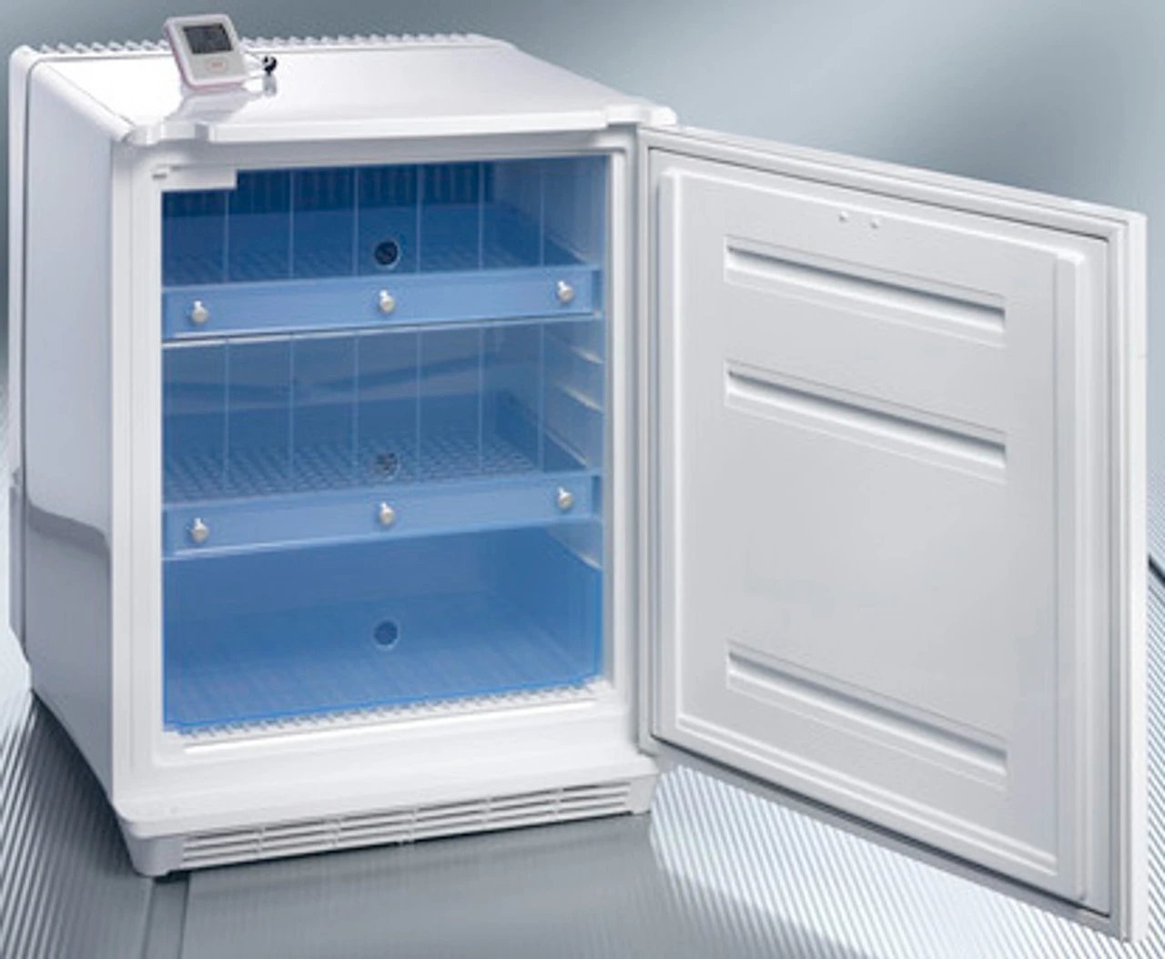 Dometic DS601H Medical Mini Vaccine Fridge 5 Dometic DS601H Medical Mini Vaccine Fridge - Image 3