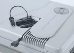 Dometic Waeco Mobicool Q40 Thermolectric 12v/240v Coolbox 13 Dometic Waeco Mobicool Q40 Thermolectric 12v/240v Coolbox -Outdoor Products Series mbc q40 9105301620 d100 23965.1392035260