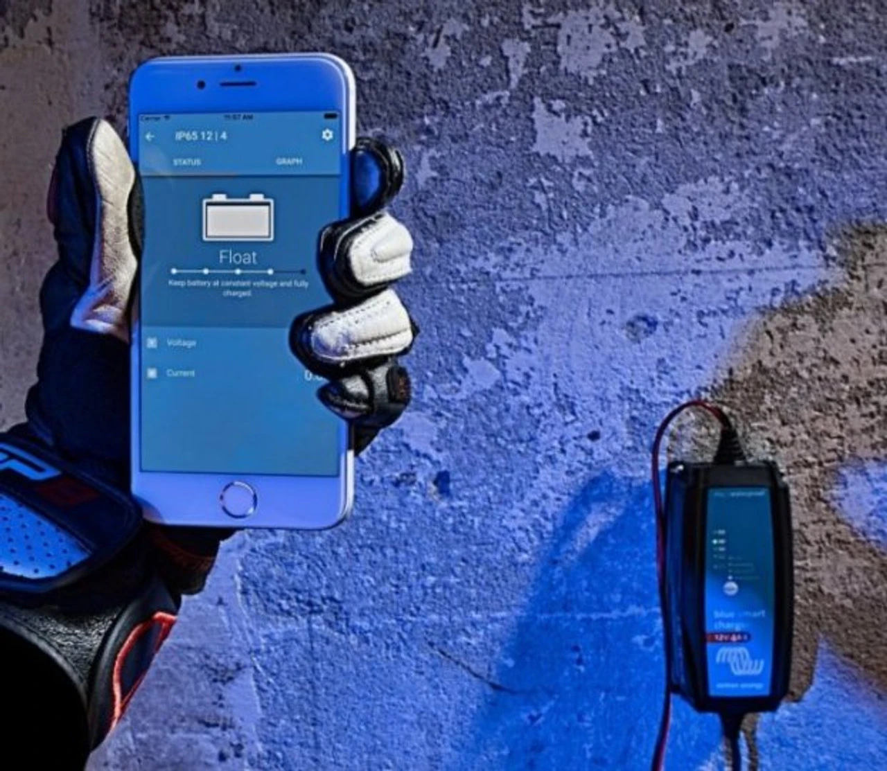 Victron Energy Victron Blue Smart IP65 Waterproof 12v Leisure Battery Mains 240V Charger 6 Victron Energy Victron Blue Smart IP65 Waterproof 12v Leisure Battery Mains 240V Charger - Image 4