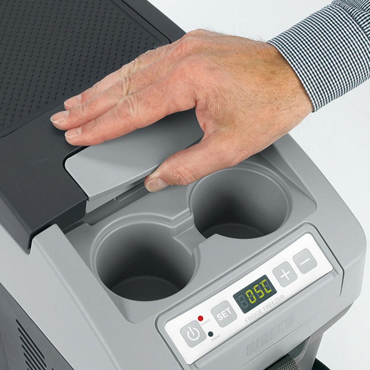 Waeco CoolFreeze Coolbox CDF11 Mobile 12v 24v DC Car Fridge 5 Waeco CoolFreeze Coolbox CDF11 Mobile 12v 24v DC Car Fridge - Image 3