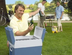 Dometic Waeco Mobicool W48 Electric 12v Mains Portable Cool Box -Outdoor Products Series waeco w48 coolbox7 46181.1533742839